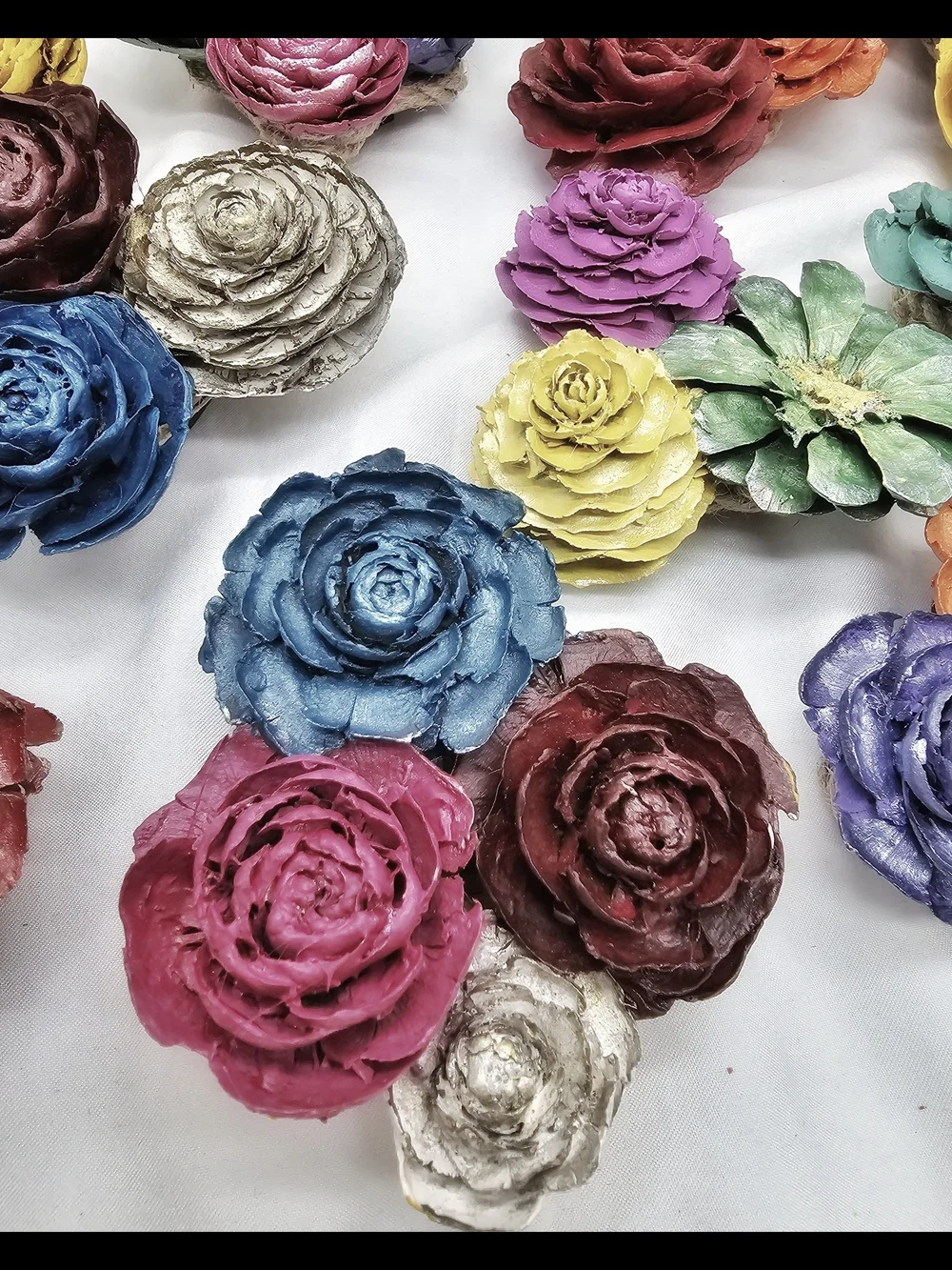 Floral Magnets For Wedding And Bridal Favors... Made From Pinecones!